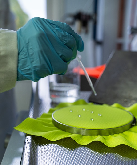 Customer-specific testing of fabric and workwear DSC03597-Edit-582x700px