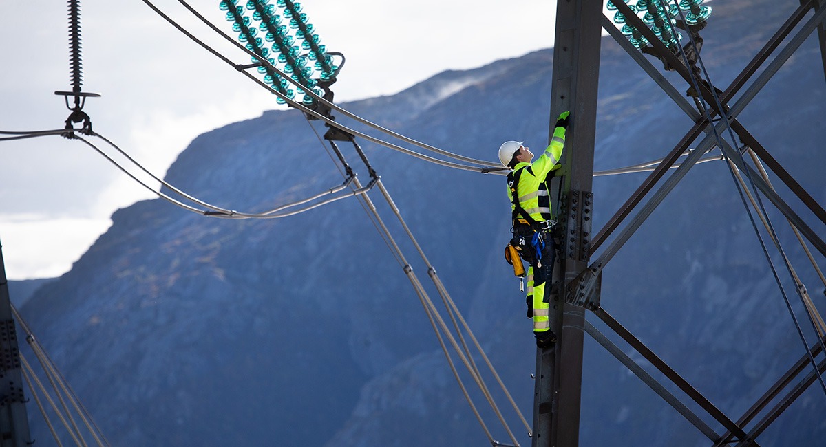 StretchFR_51459594_63218194_electricity_01-1200x650px